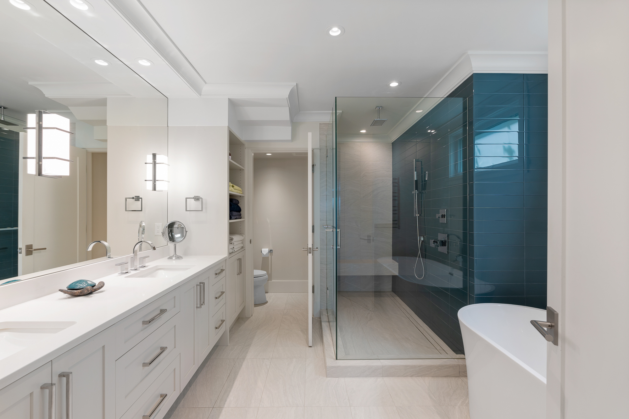 #2 – 5402 West Vista Court